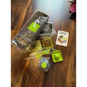 NWOT Vegetable Chopper With 8 Blades & Other Accessories